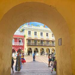 En af portene til den gamle by