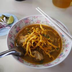 Khao soi.