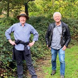 Ian and Gui enjoying the walk