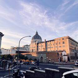 Der Vatikan (Papst) als "Nachbar" von uns 🤭