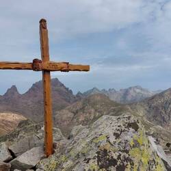 Korset på toppen af Punta e Cricce