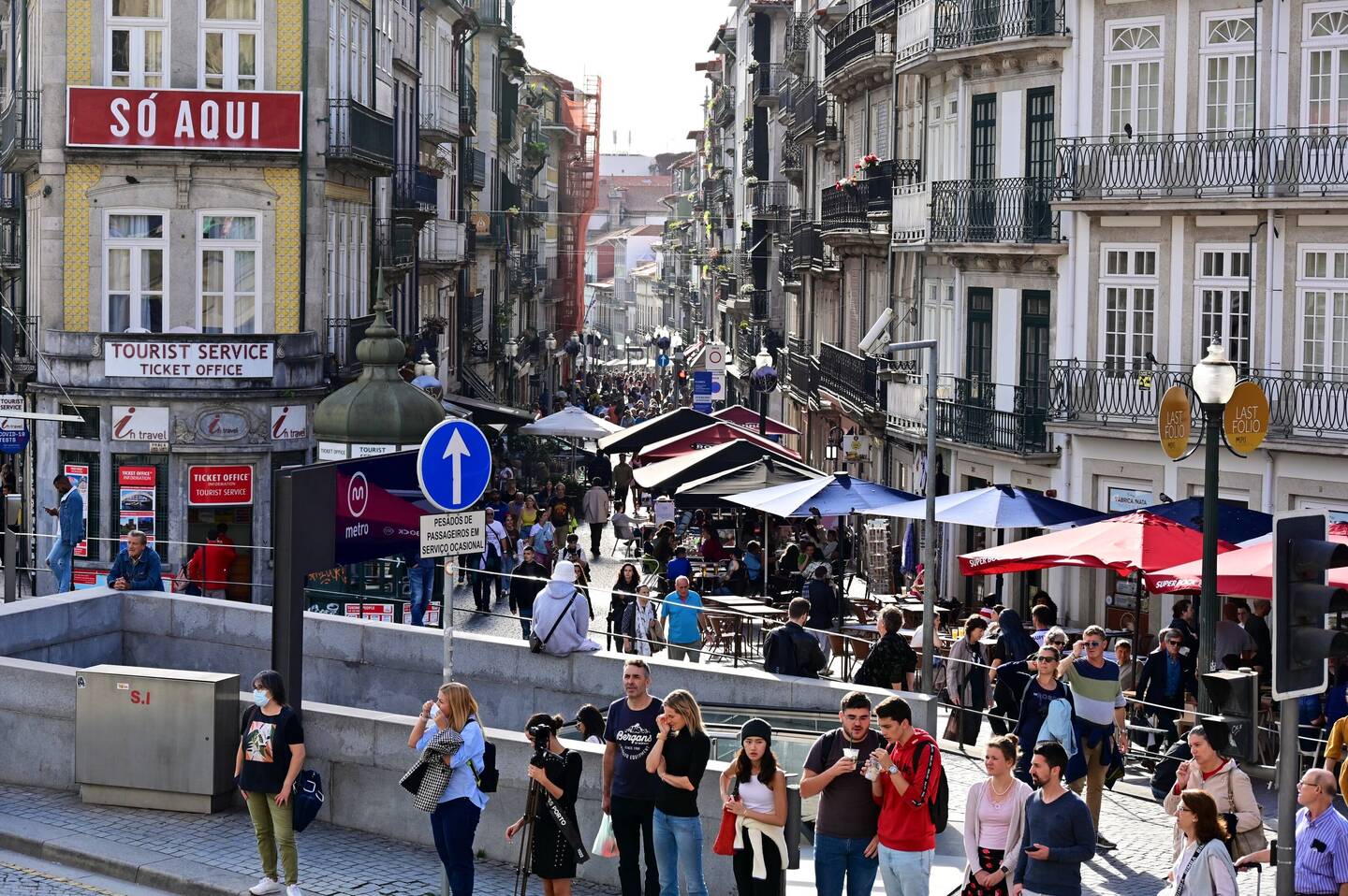 Rua das Flores, formerly for flowers, now for tourists