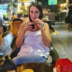 Truffle Live & Dining Rambuttri Rd.🍹