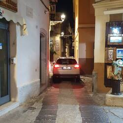 Achtung Spiegel einklappen