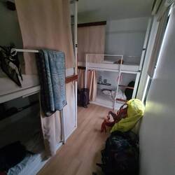 Ich schlafe leider oben