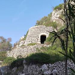 Gazelle des Pouilles, les Trulli . Il y en a partout
