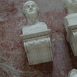 ERASMUS AHAHAH, IO. Foto su consiglio di Christian (il padre di Carla)