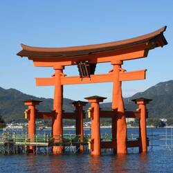 'Floating' torii gate