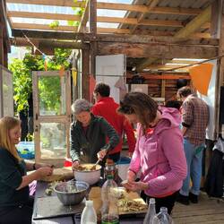 Äpfel schneiden für Trocknung