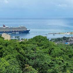 Blick auf die Mein Schiff 1