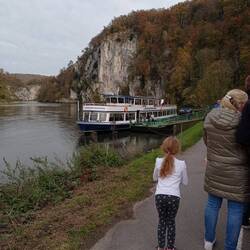 Sì cioè il focus era la barca MA LA BIMBA È CARINISSIMA