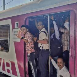 Kuscheln im Localtrain