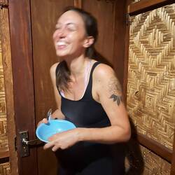 Denise - still able to laugh after biten by a hornet