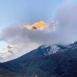 Abendlicher Blick auf den Ama Dablam