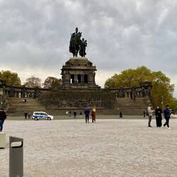 Kaiser Wilhelm statue