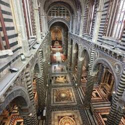 Blick ins Hauptschiff