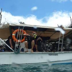 Bim zwöite mau schnorchle gömer vom Boot us