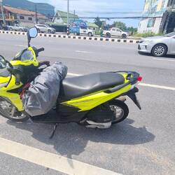 Meine kleine Rennsemmel für die nächsten 3 Tage 🛵 😃