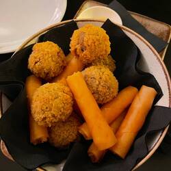 Famous bitterballen and fried cheese sticks