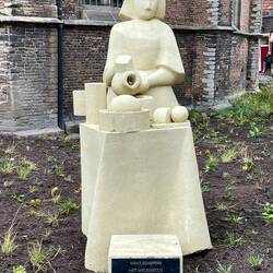 Het Melkmeisje by Naar Johannes Vermeer (1632 - 1675)