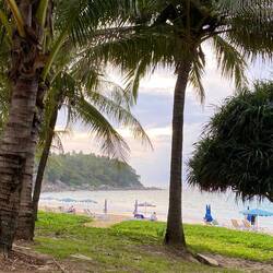 Water is so nice and warm - cant help but think of the 2004 Tsunami that hit here tho. 😢