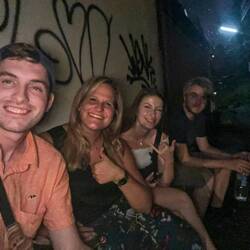 Dieser crazy Haufen. Und Antons Blick😅