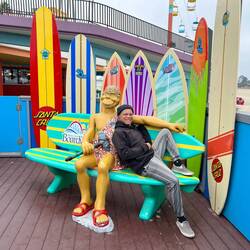 Timo und friend am Pier.