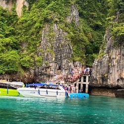 The line to get off of Maya Beach!! So glad we didn't go out there