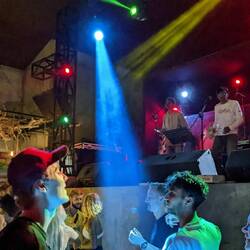 Livemusik in der Paradise Bar