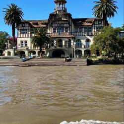 Das wäre doch ein angemessenes Feriendomizil!