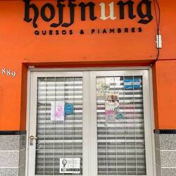 Deutschstämmiger Ladenbesitzer