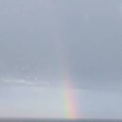 Wir werden mit Regenbogen begrußt