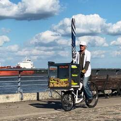 Zur Melodie von "Elise" bieten unzählige Verkäufer Churros und anderes Gebäck an.
