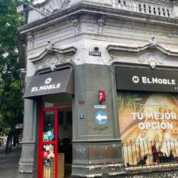 Das Nobel-Geschäft für Empanadas hat auch "noble" Preise.