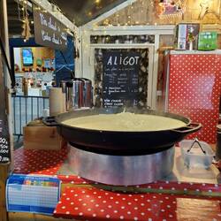 Aligot, native to the L'Aubrac region a cheesy potatoe mash