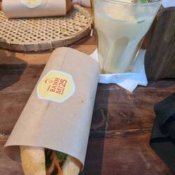 Der Mittagssnack. Typisches Banh Mi