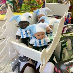 Das zweite Gruppenspiel der Argentinier gegen Mexiko steht bevor. Ob die Deko dann noch bleibt?