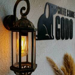 It's always nice, to find a nice café!