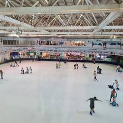 Wenigstens ne Eishalle gabs