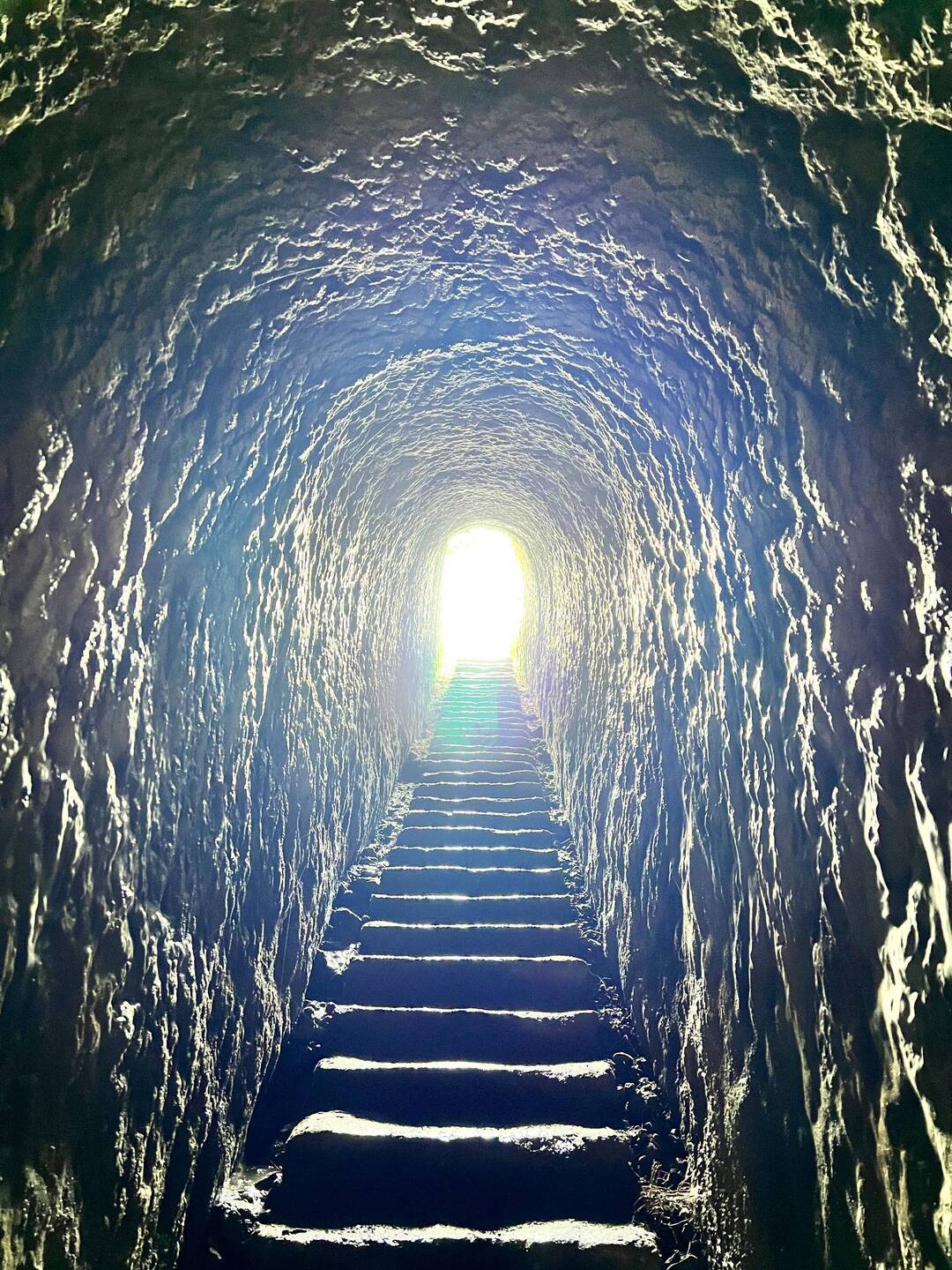 Tunnel beach.