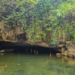 1 km langer Cave