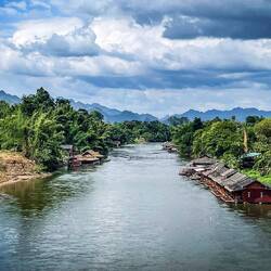 Blick zurück auf die idyllisch gelegene Anlage