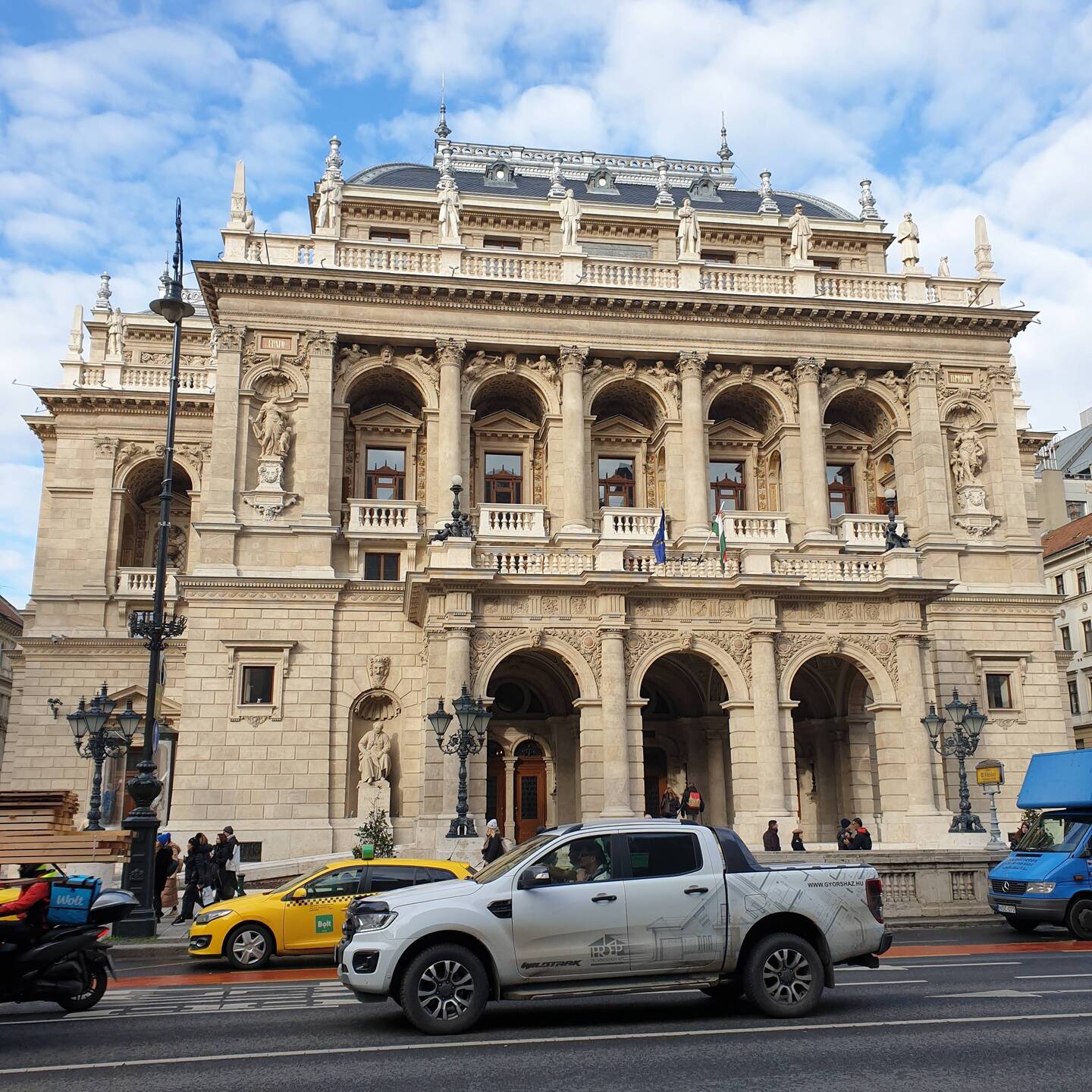 Opernhaus