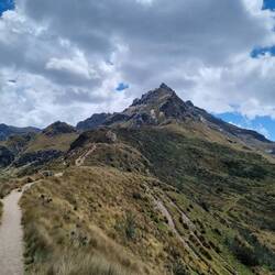 Bei bestem Wanderwetter nähern wir uns dem Pichincha