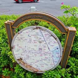 Die japanische Champ Elysee 🙈