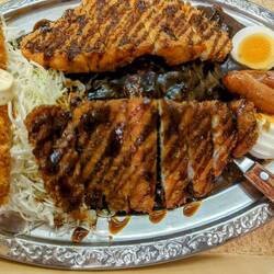 Meals on the highway have a good quality, and not expensive at all