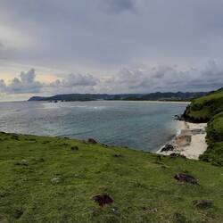 Blick auf den Kuta Beach im Hintergrund