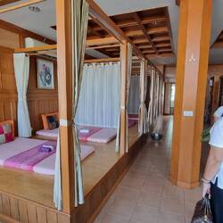 Authentische Massagepraxis Surin