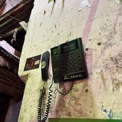 Telefonzelle ohne Zelle