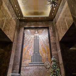 Empire State Building. Altes Gebäude